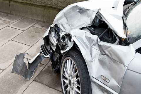 What is the Difference Between Liability Insurance and Collision Insurance?